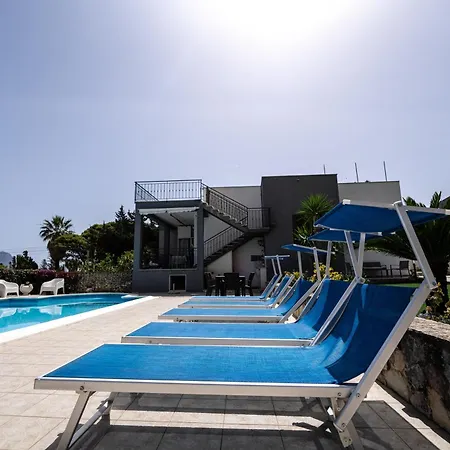 Giulia Tonnara Di Bonagia Bed and Breakfast *